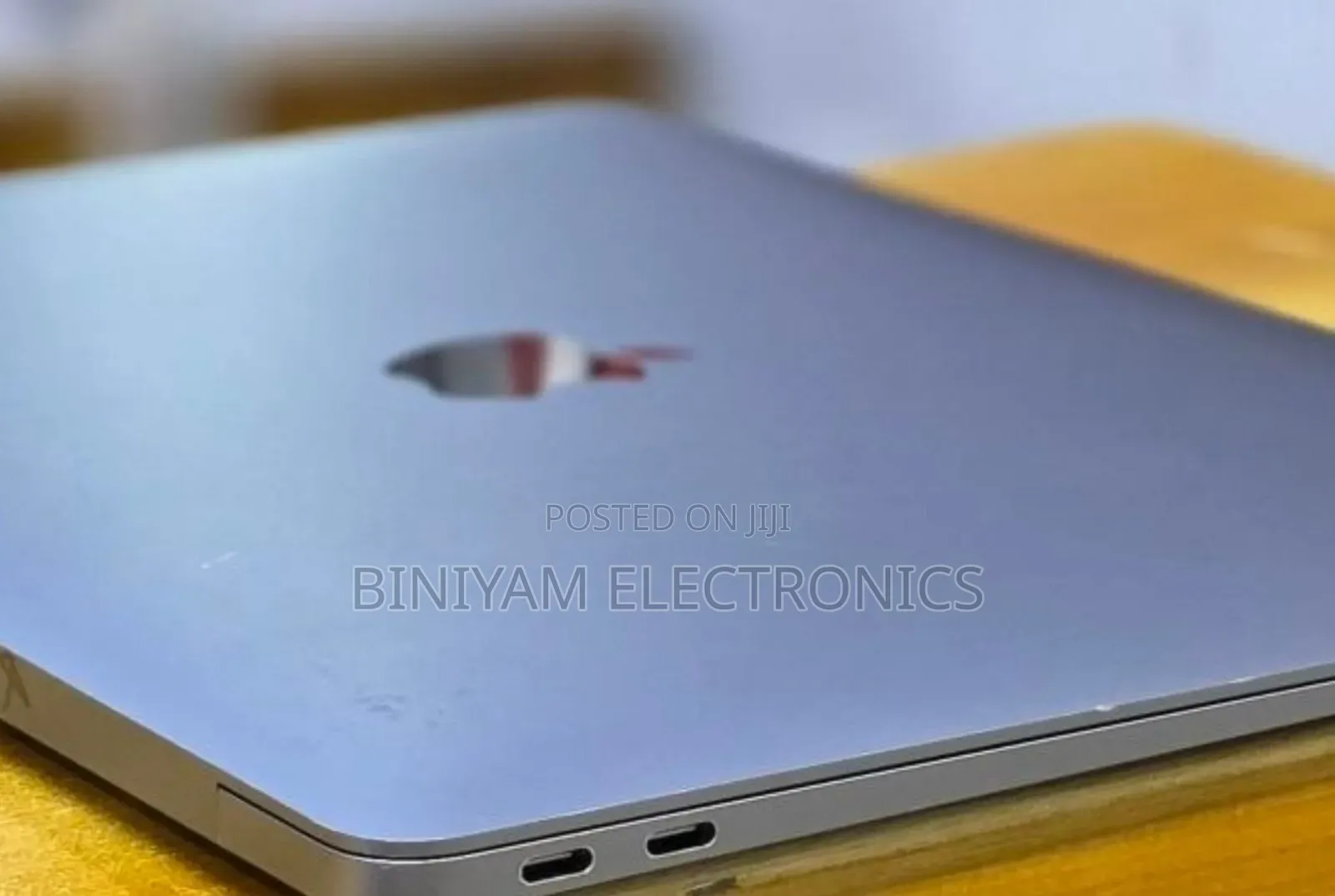 New Laptop Apple MacBook Air 2020 M1 8GB Apple M1 SSD 256GB