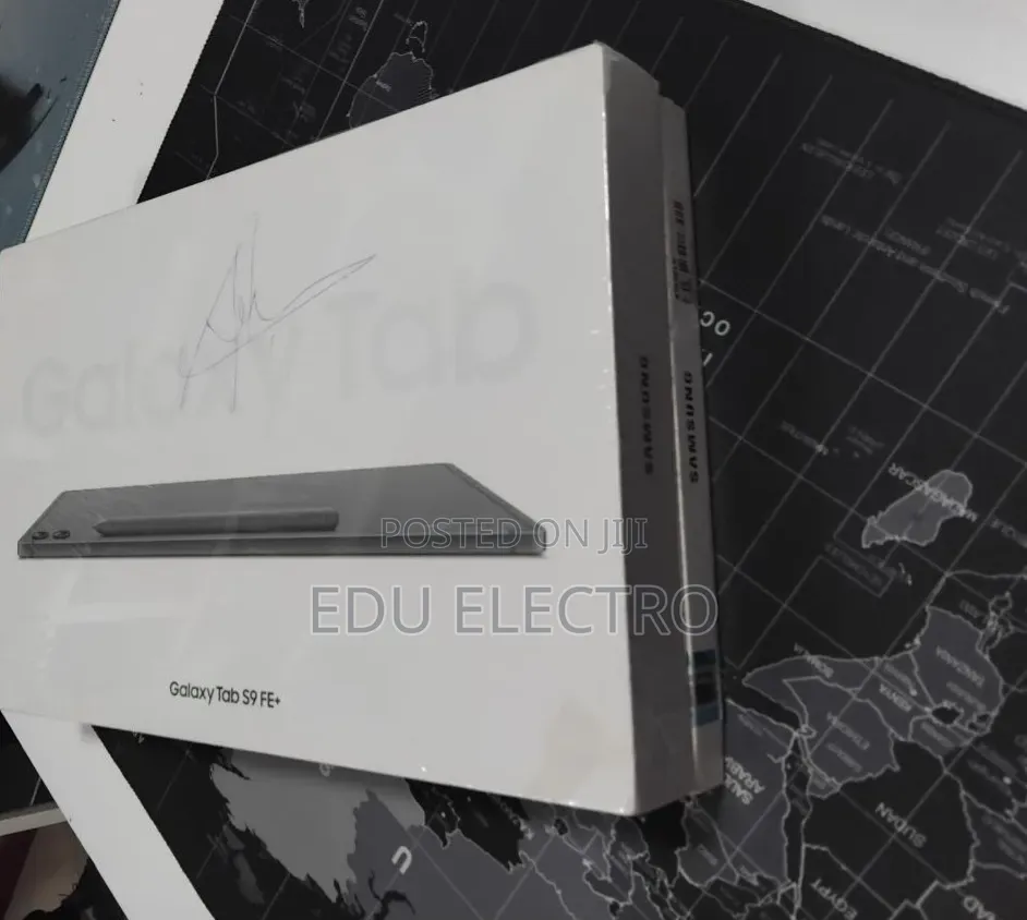 New Laptop Samsung Galaxy Book 2 8GB Intel Core i7 SSD 128GB