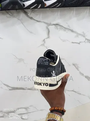 This Is Pairs of Oldschool Adidas