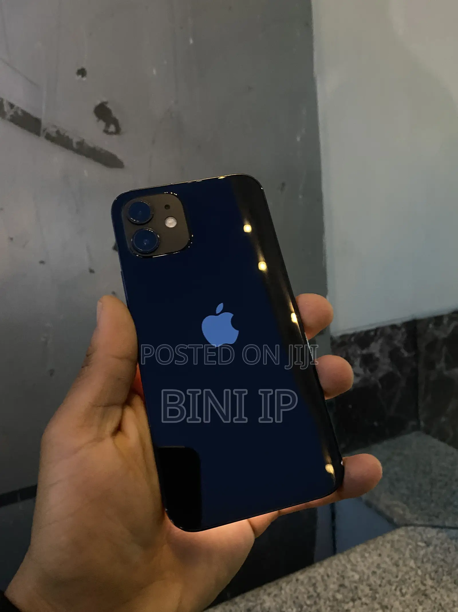 New Apple iPhone 12 64 GB Black