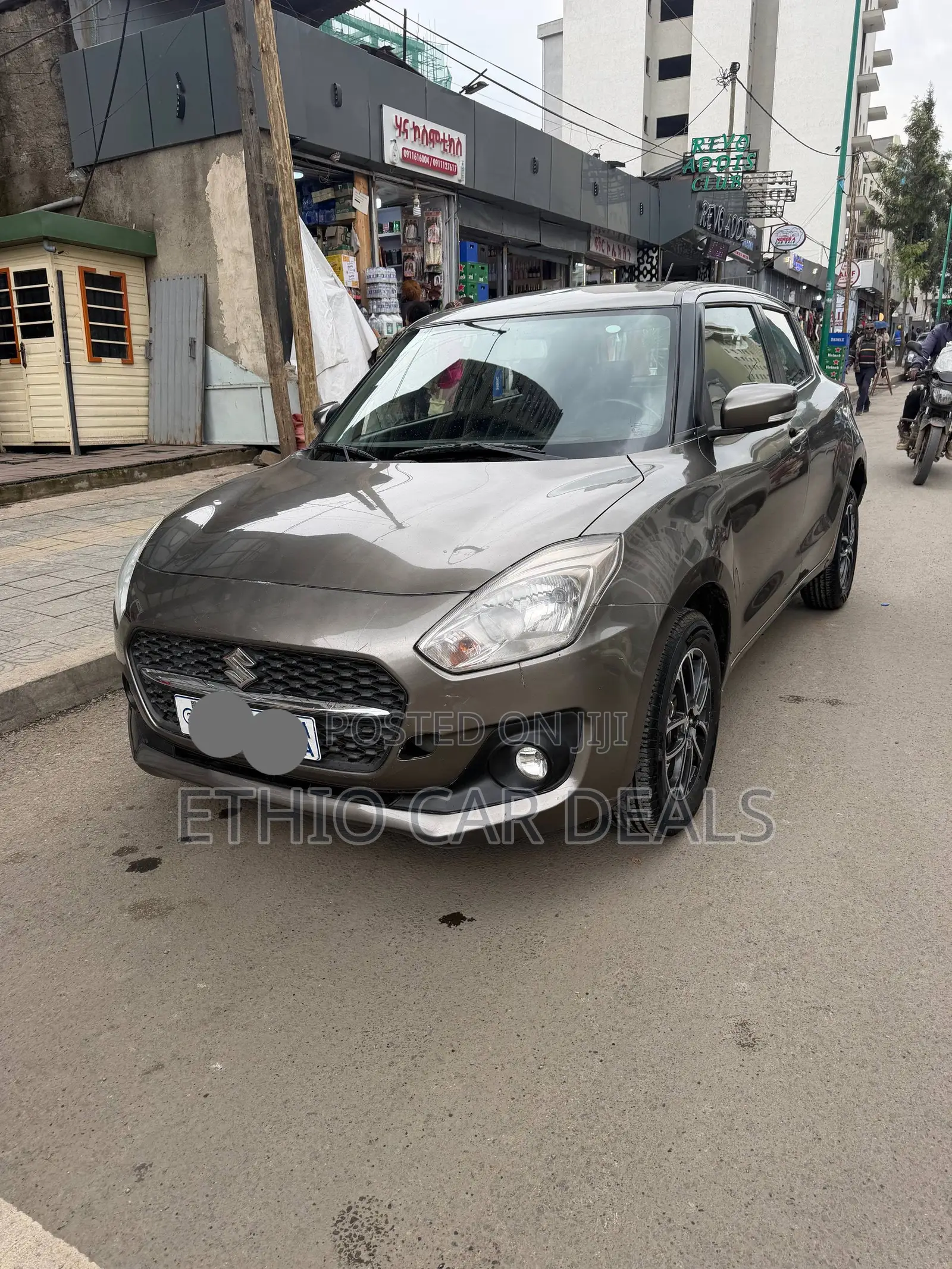 Suzuki Swift 2021 Brown