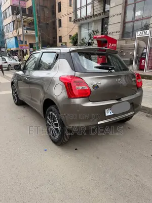 Suzuki Swift 2021 Brown
