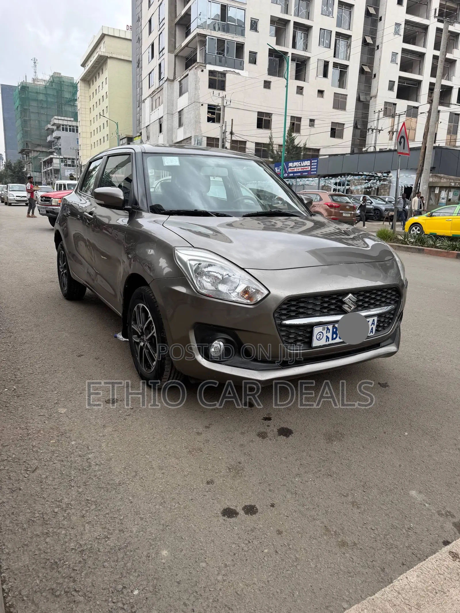 Suzuki Swift 2021 Brown