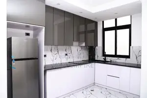 5bdrm Villa in Bole for sale