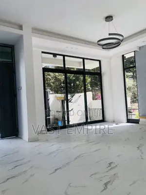 5bdrm Villa in Bole for sale