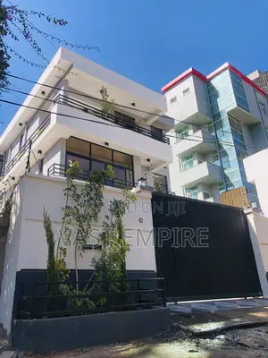5bdrm Villa in Bole for sale