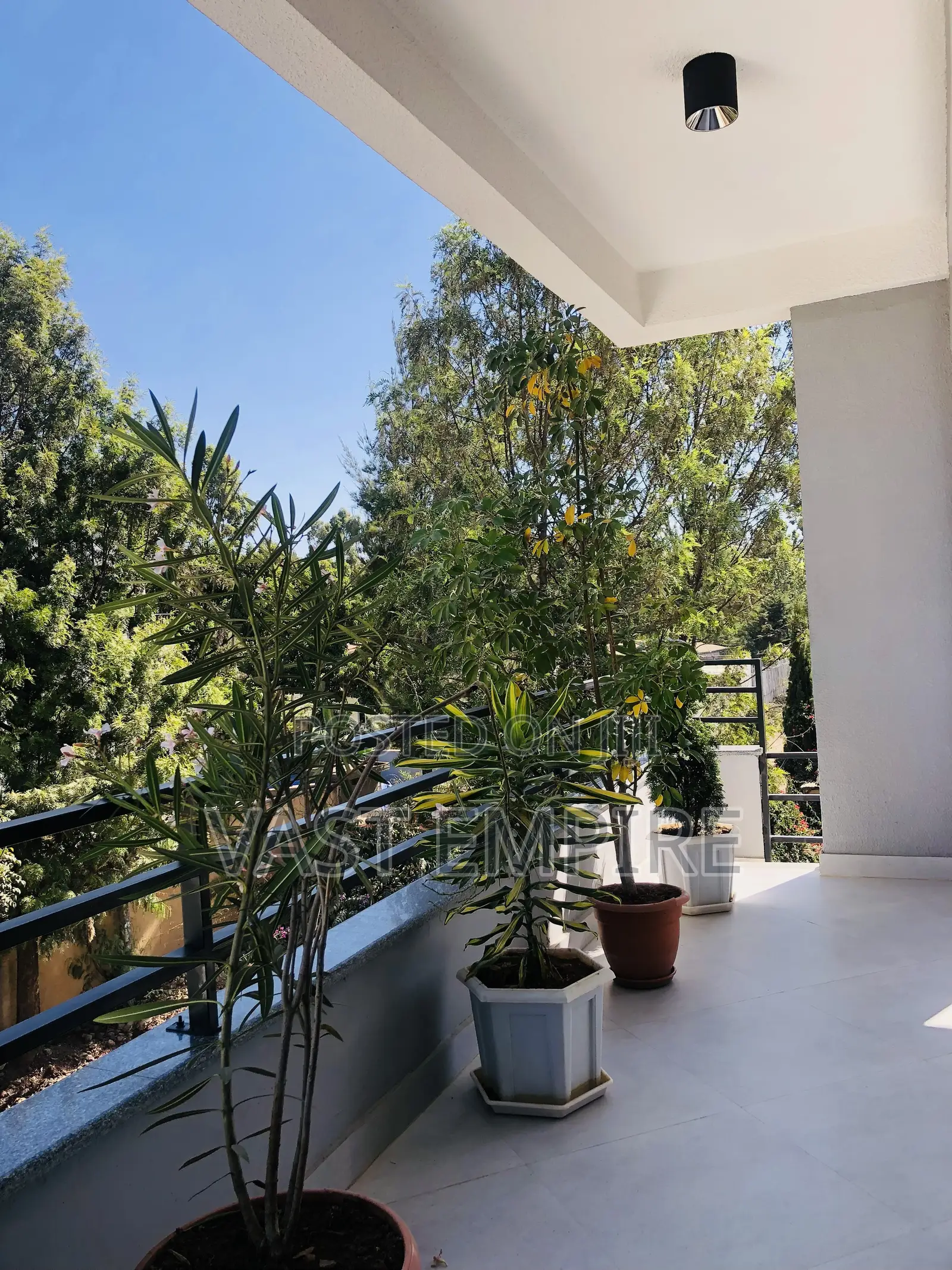 5bdrm Villa in Bole for sale