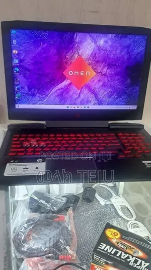 New Laptop HP OmniBook 5 14" 16GB Intel Core i7 SSD 1T