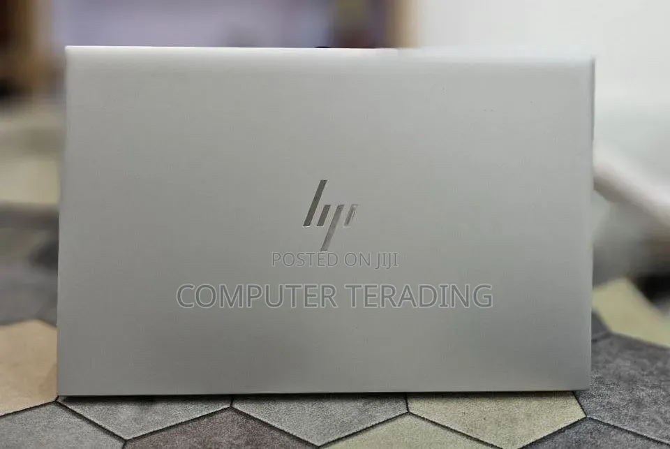 New Laptop HP ZBook Studio G8 16GB Intel Core i7 SSD 512GB