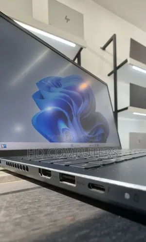 New Laptop Dell Inspiron 15 16GB Intel Core i7 SSD 512GB