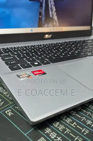 New Laptop Acer 16GB AMD Ryzen 7 SSD 512GB