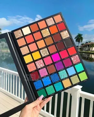88-Color Eyeshadow Palette
