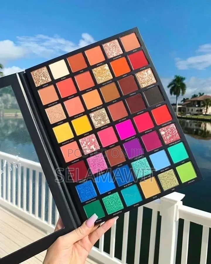 88-Color Eyeshadow Palette