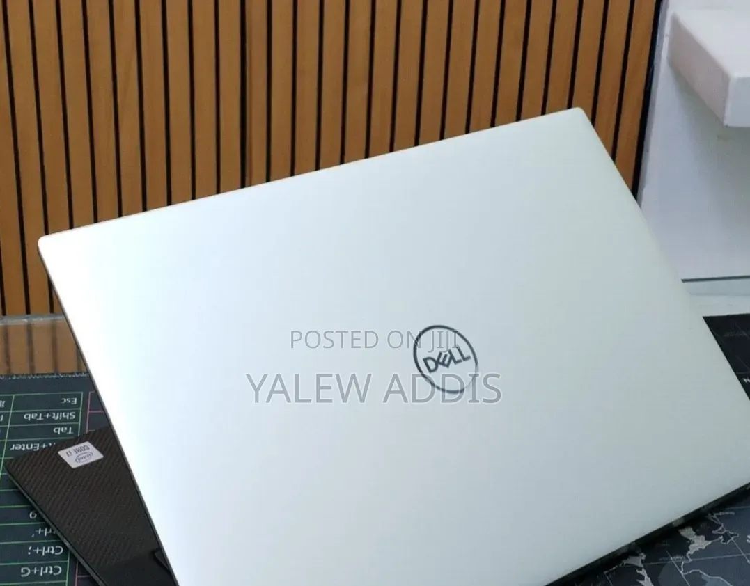 New Laptop Dell XPS 15 16GB Intel Core i7 SSD 512GB