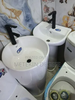 White Ceramic Freestanding Washbasin