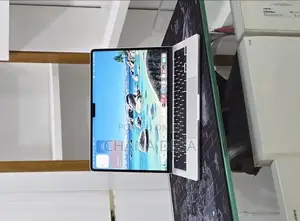 New Laptop Apple MacBook Air 2022 M2 8GB Apple M2 SSD 256GB
