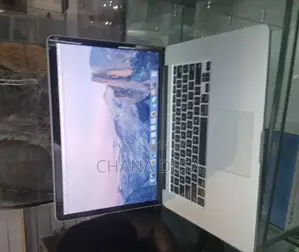 New Laptop Apple MacBook Pro 2015 16GB Intel Core i7 SSD 512GB