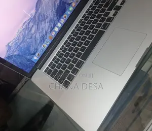 New Laptop Apple MacBook Pro 2015 16GB Intel Core i7 SSD 512GB
