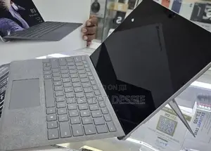 New Laptop Microsoft Surface 8GB Intel Core i5 SSD 128GB