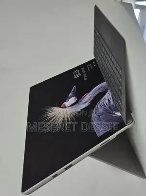New Laptop Microsoft Surface 8GB Intel Core i5 SSD 128GB