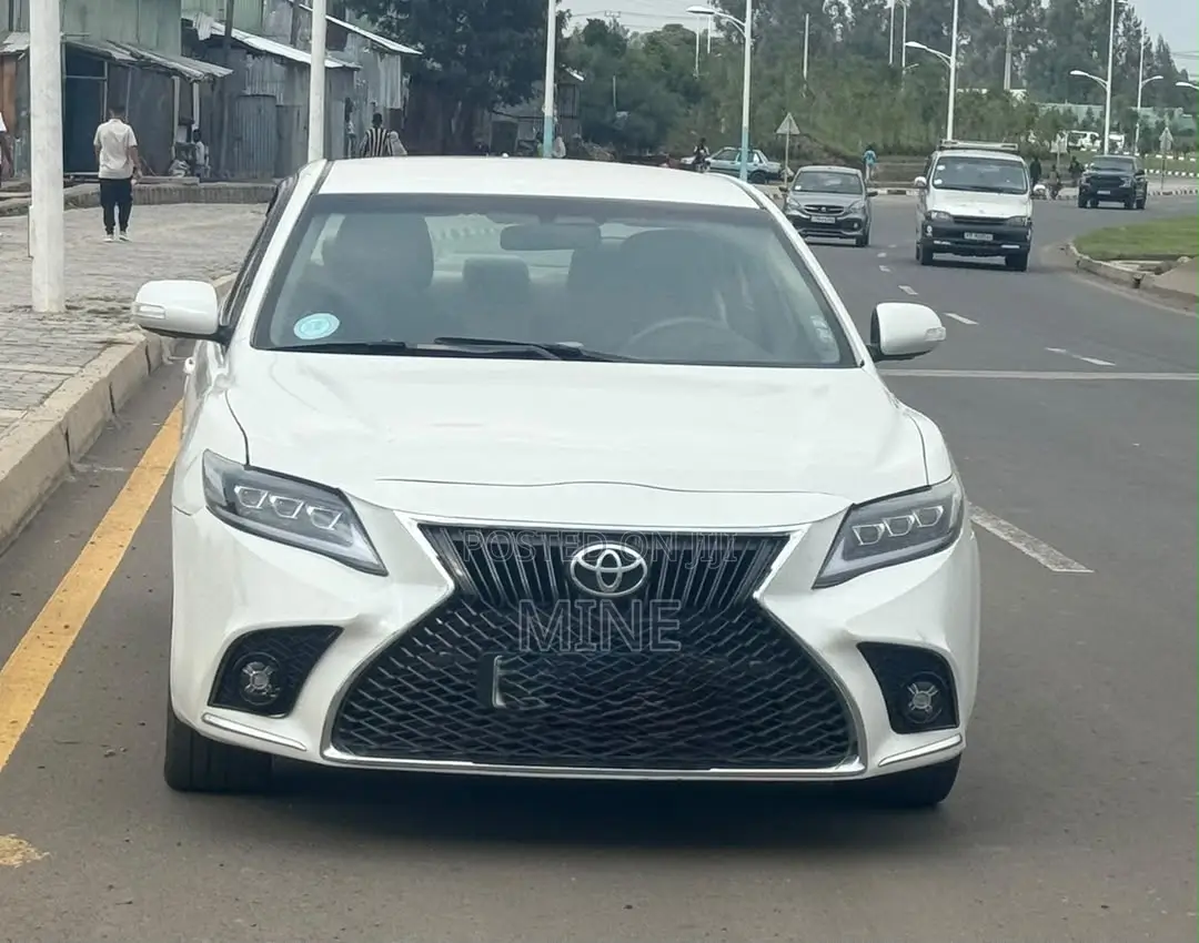 Toyota Camry 2010 Pearl