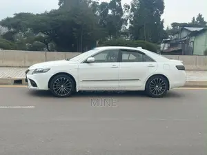 Toyota Camry 2010 Pearl
