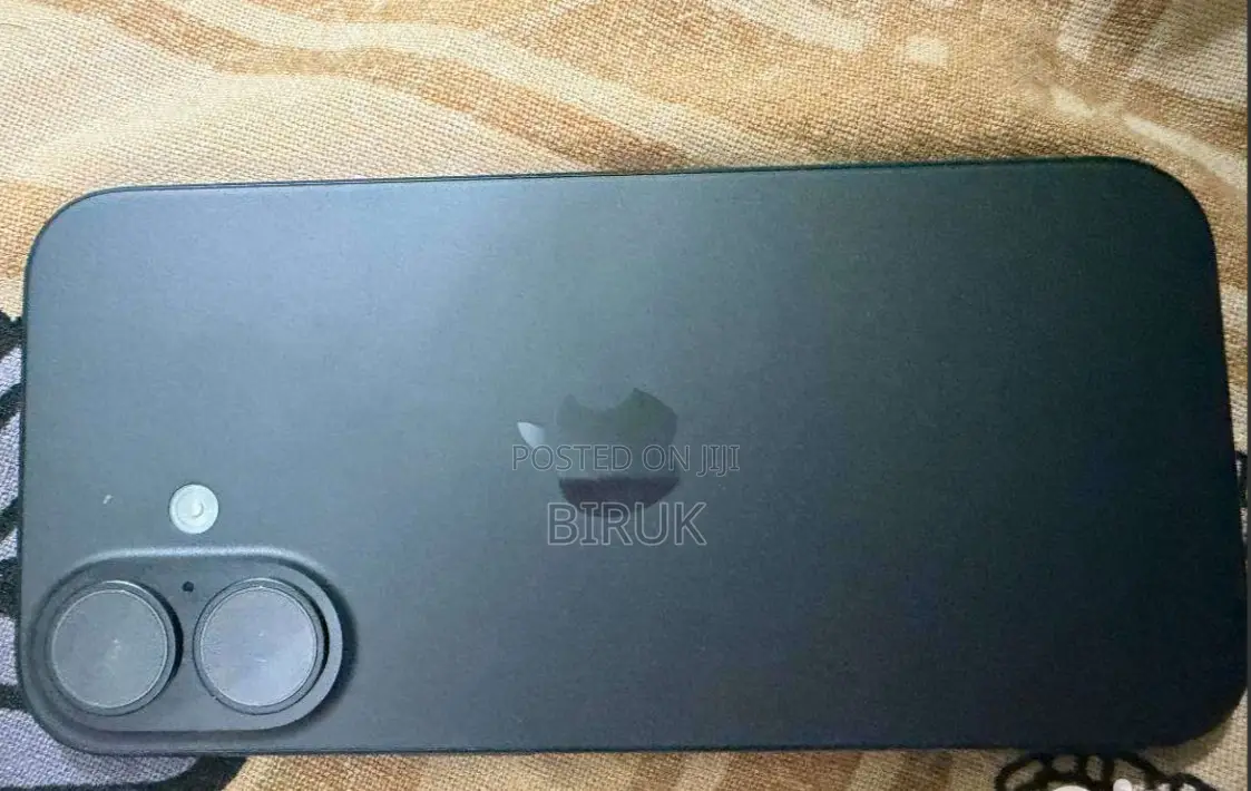 New Apple iPhone 16 128 GB Black