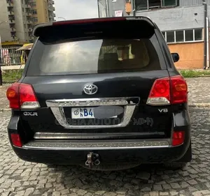 Toyota Land Cruiser 4.5 V8 GX-R 2014