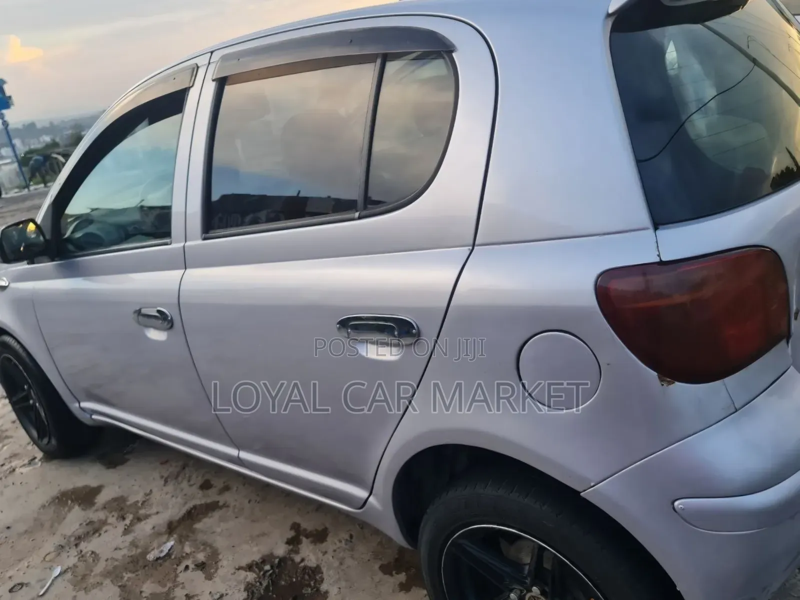 Toyota Vitz 2004 Gray