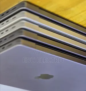 New Laptop Apple MacBook Pro 2021 M1 32GB Apple M1 Pro SSD 512GB