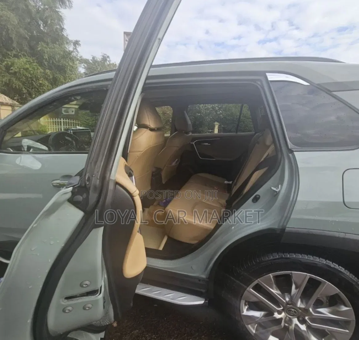 Toyota RAV4 2020 Green