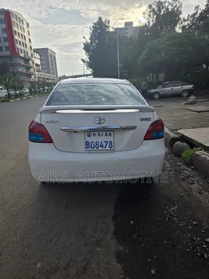 Toyota Yaris 2008 White