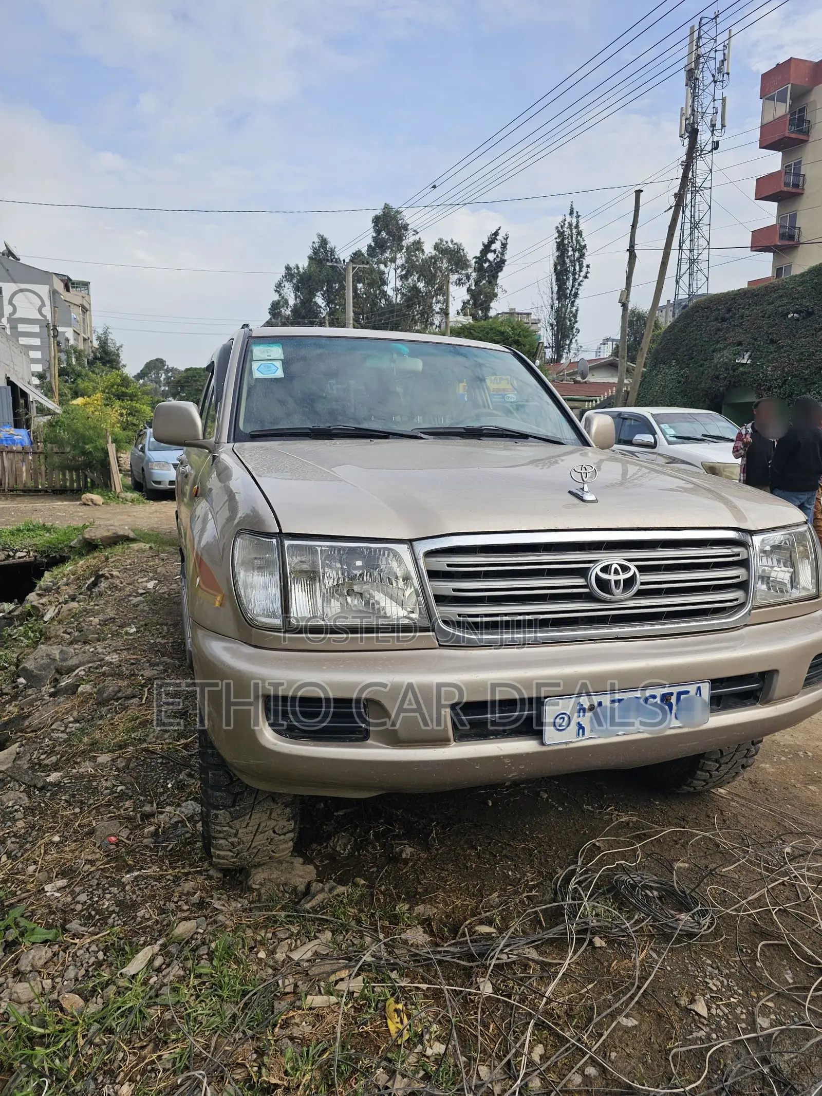 Toyota Land Cruiser 2005 Gold