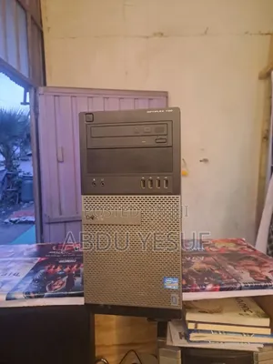 Desktop Computer Dell OptiPlex 790 4GB Intel Core 3 HDD 500GB