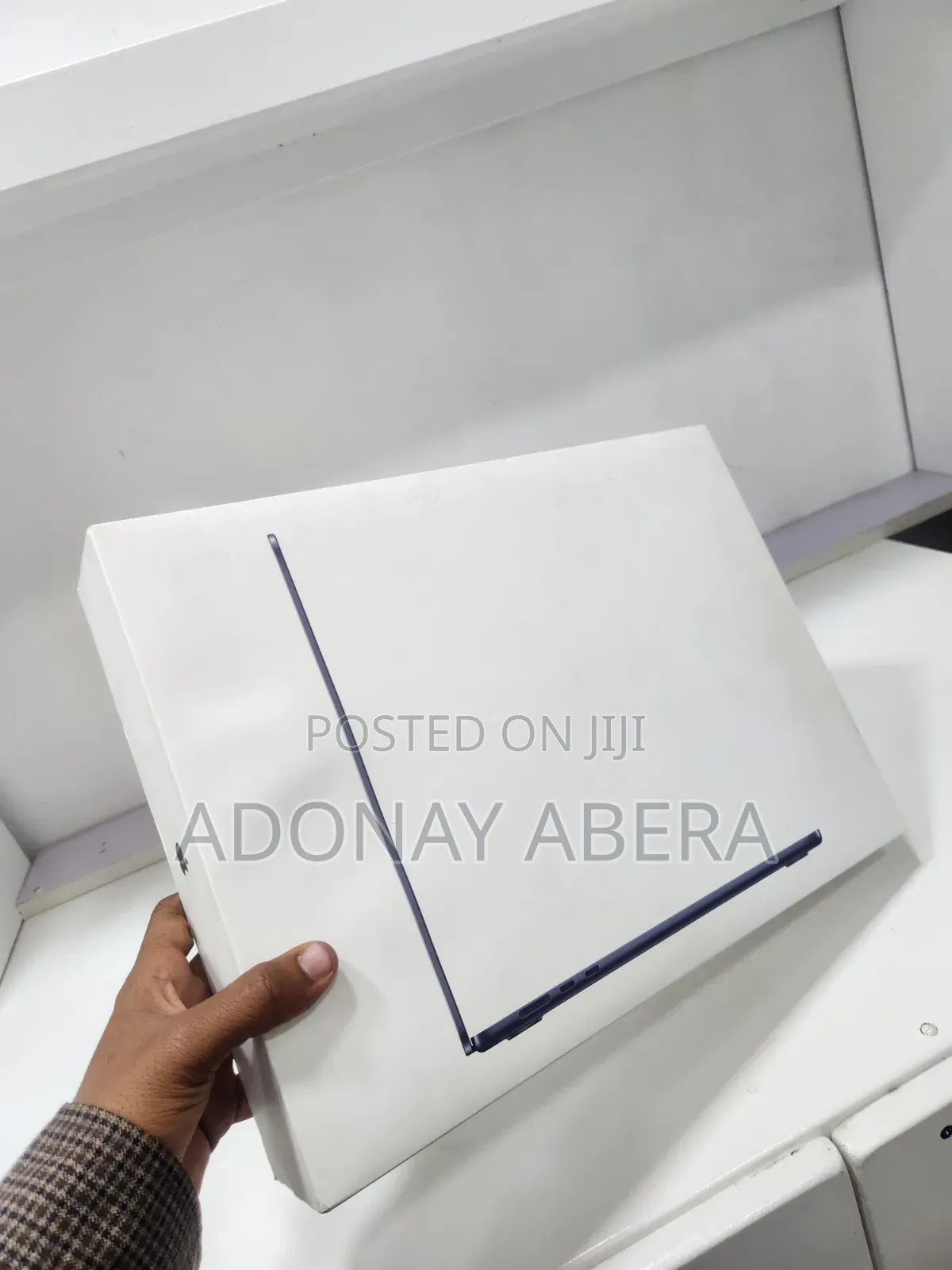 New Laptop Apple MacBook 16GB SSD 256GB