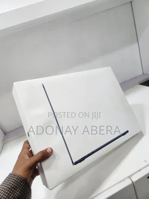 New Laptop Apple MacBook 16GB SSD 256GB