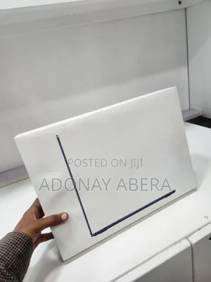 New Laptop Apple MacBook 16GB SSD 256GB