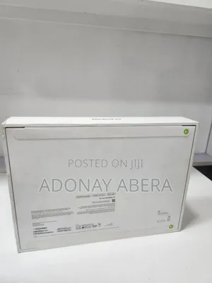 New Laptop Apple MacBook 16GB SSD 256GB