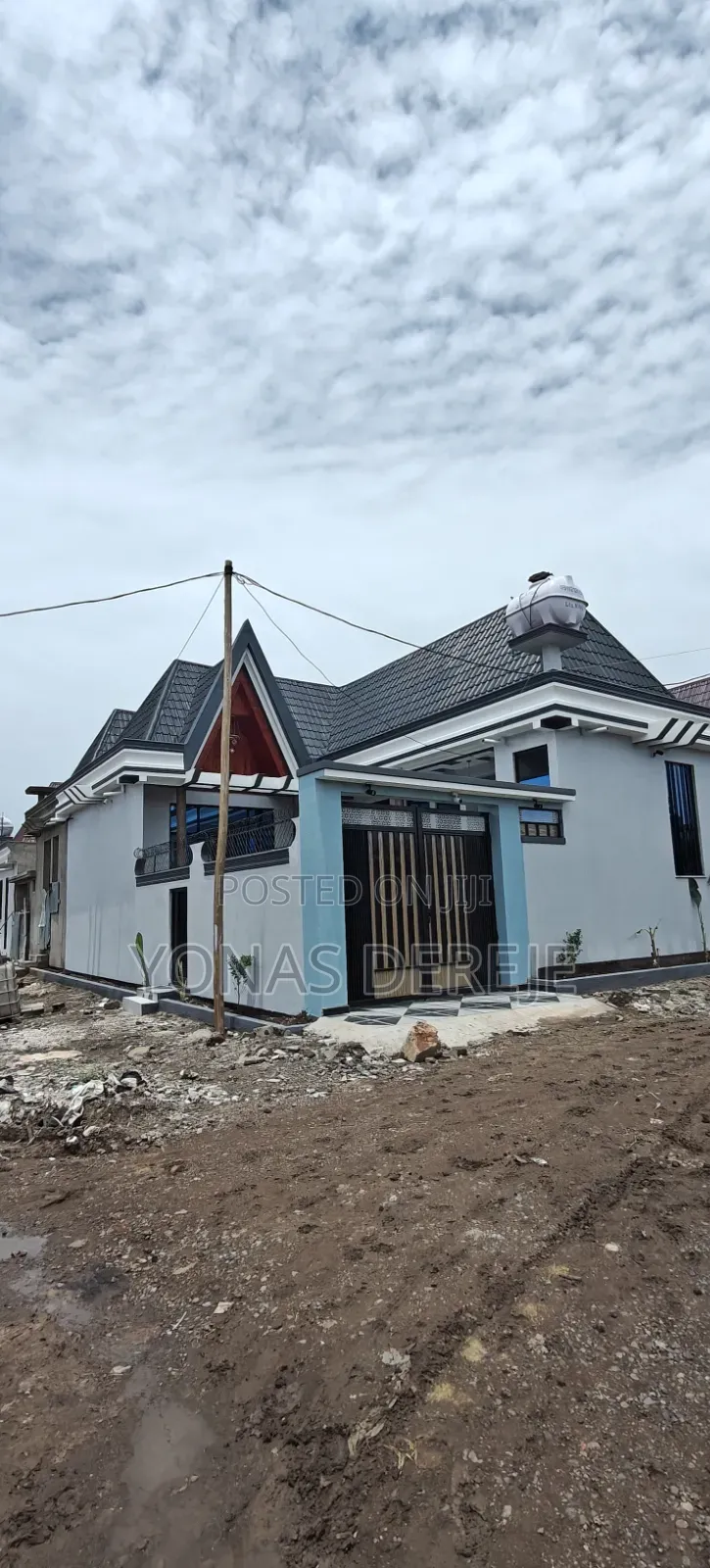 Furnished 6bdrm House in ዱከም, East Shewa for sale