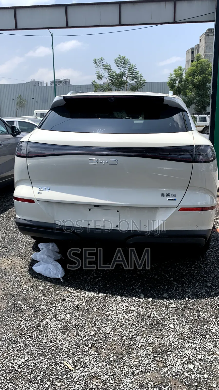 New BYD Sealion 06 EV 2025 Off white