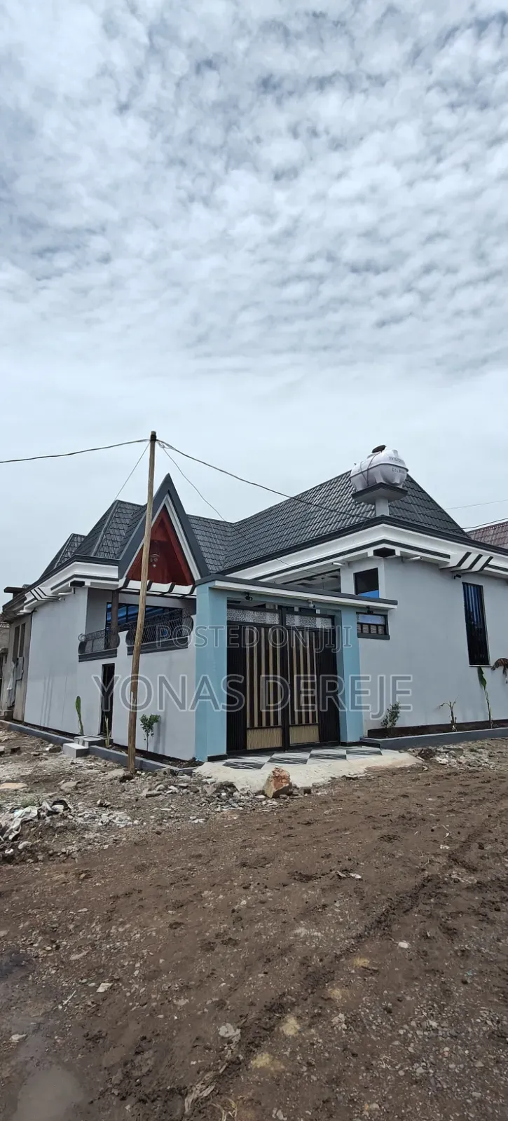 Furnished 6bdrm House in ዱከም, East Shewa for sale