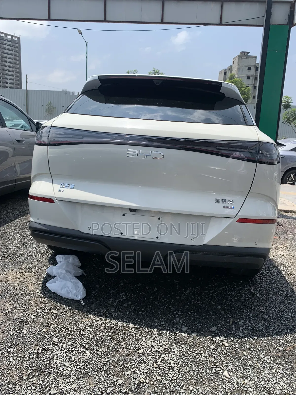 New BYD Sealion 06 EV 2025 Off white
