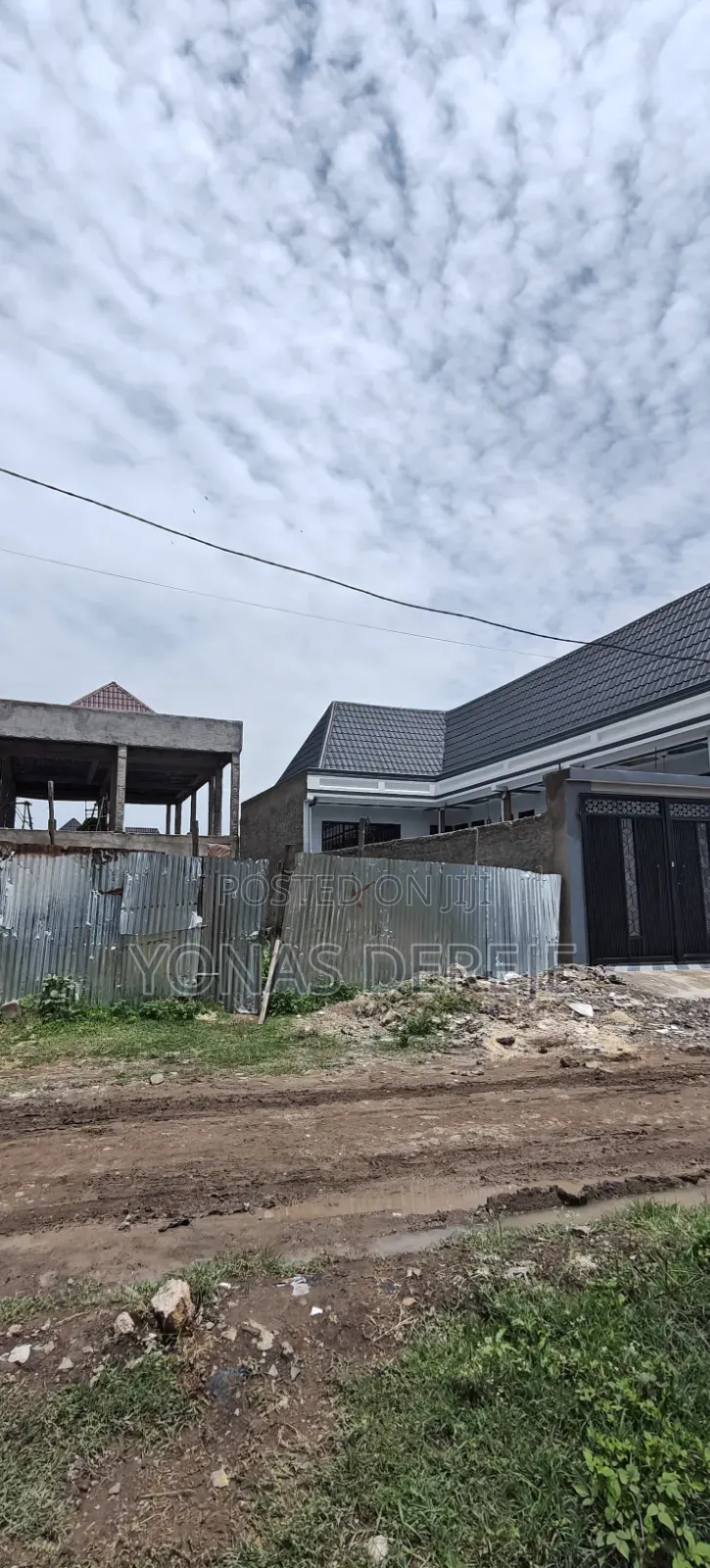 Furnished 8bdrm House in Dukem, East Shewa for sale
