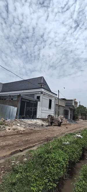 Furnished 8bdrm House in Dukem, East Shewa for sale