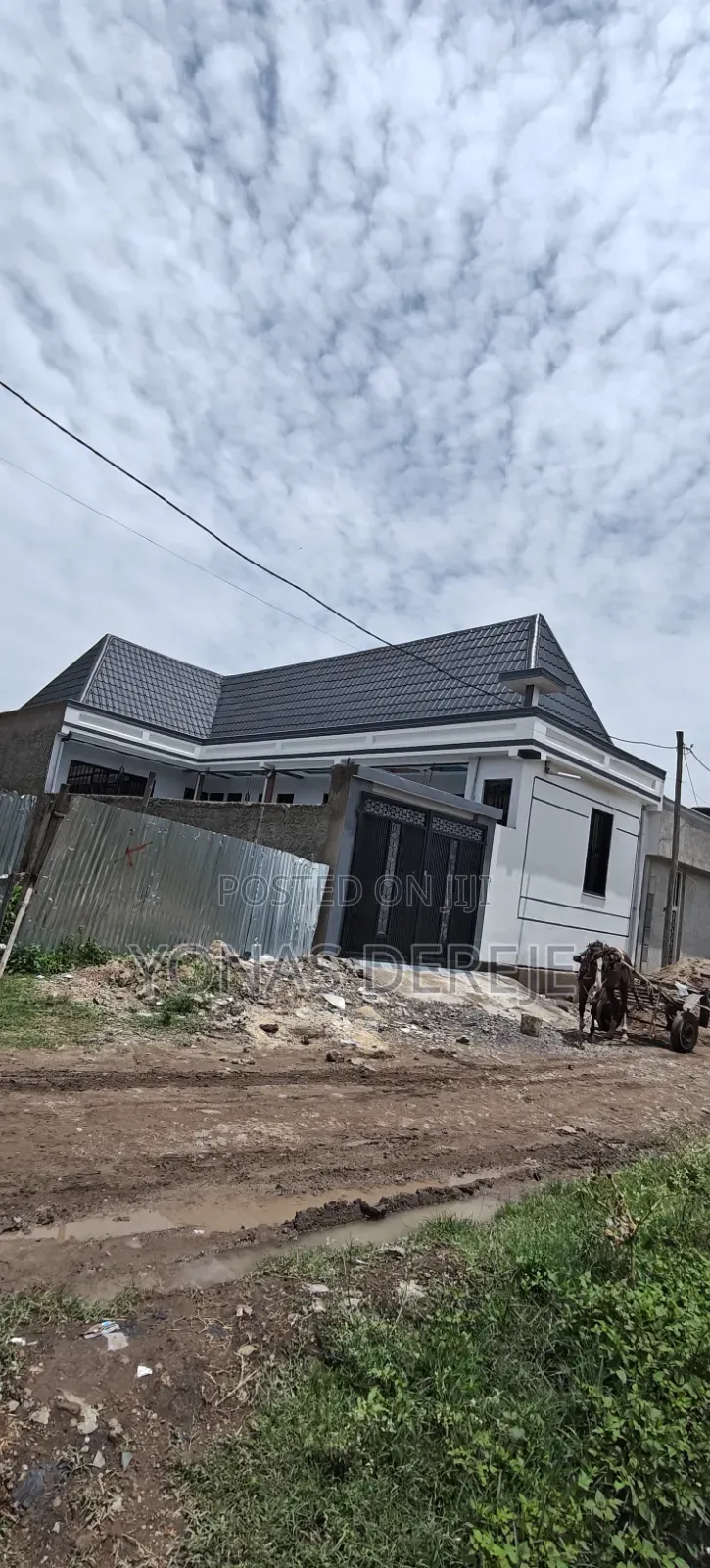 Furnished 8bdrm House in Dukem, East Shewa for sale