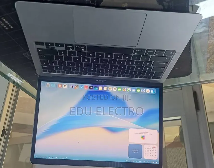 New Laptop Apple MacBook Air 2020 M1 8GB Apple M1 Pro SSD 256GB