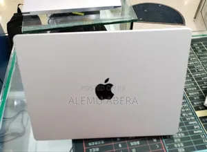New Laptop Apple MacBook Pro 2025 M5 16GB Apple M5 Pro SSD 512GB