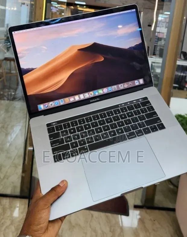 New Laptop Apple MacBook 32GB Intel Core i9 SSD 1T
