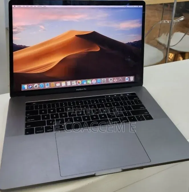 New Laptop Apple MacBook 32GB Intel Core i9 SSD 1T
