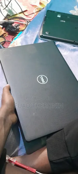 Laptop Dell Inspiron 15 8GB Intel Core 5 SSD 512GB